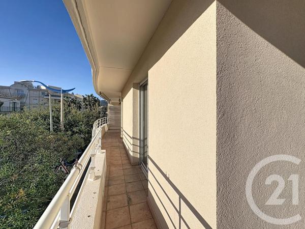 Appartement T3 à vendre  3 pièces - 61,44 m2 CAVALAIRE SUR MER - 83