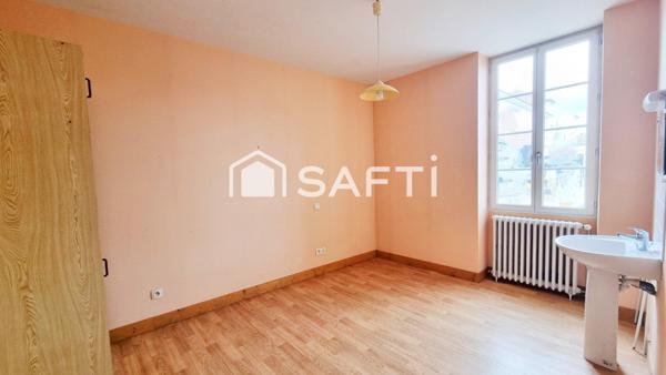 Bien rénové au potentiel multiple : habitation ou activité professionnelle, à vous de choisir !