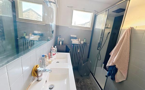 Appartement à vendre    2 pièces • 58 m2 Avignon