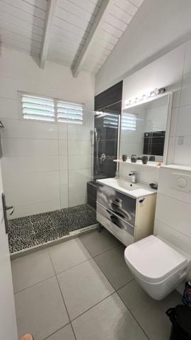 VILLA T5 avec PISCINE PRIVATIVE VUE MER & JARDIN