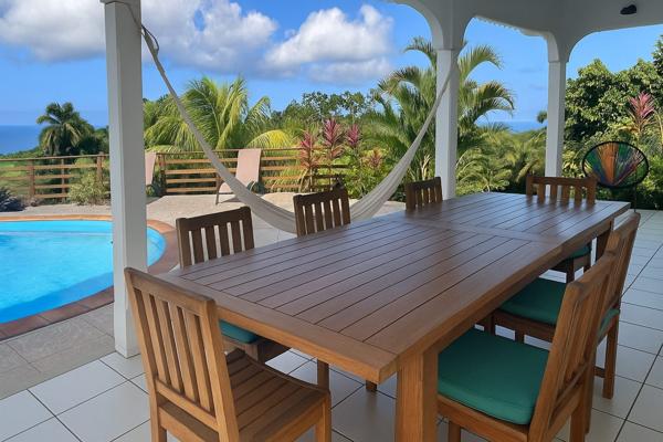 VILLA T5 avec PISCINE PRIVATIVE VUE MER & JARDIN
