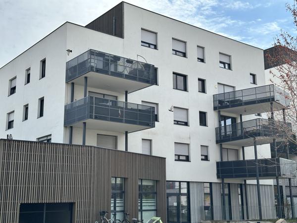 Strasbourg, Meinau- 4 pièces 83m² avec terrasse et garage double