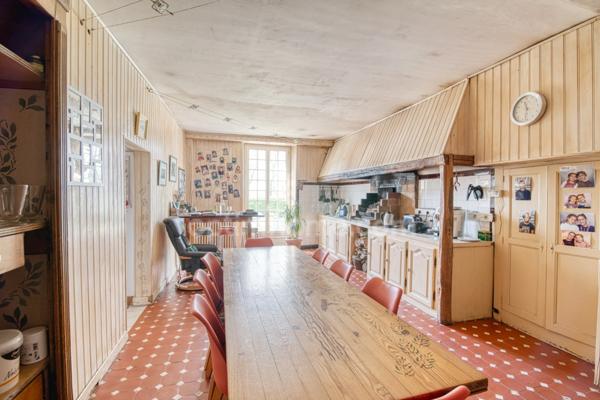 81100 - CASTRES - PROPRIÉTÉ D’EXCEPTION - PARC 5 HECTARES - 14 PIÈCES - ÉCURIE - DÉPENDANCES - PIGEONNIER