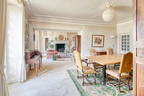 81100 - CASTRES - PROPRIÉTÉ D’EXCEPTION - PARC 5 HECTARES - 14 PIÈCES - ÉCURIE - DÉPENDANCES - PIGEONNIER