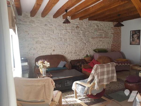 A VENDRE - MENNETOU SUR CHER (41) - Proche de l'ancienne cité médiévale et son accès direct au ...