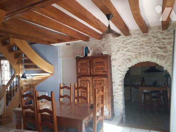 A VENDRE - MENNETOU SUR CHER (41) - Proche de l'ancienne cité médiévale et son accès direct au ...