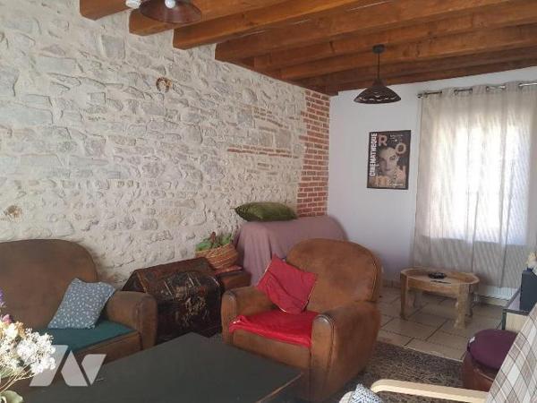 A VENDRE - MENNETOU SUR CHER (41) - Proche de l'ancienne cité médiévale et son accès direct au ...