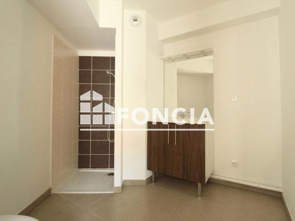 Location Appartement 2 pièces 47.45 m² - 20 A AVENUE DE LA MEDITERRANEE Nimes 30000