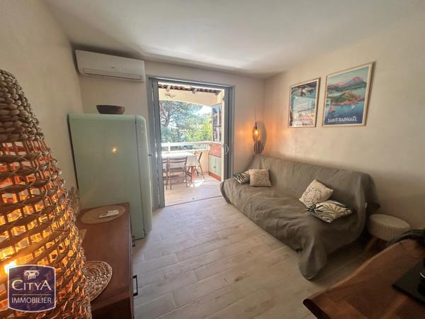 Appartement à vendre 1 pièce 21m² Saint-Raphaël (83700)