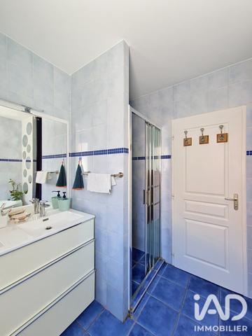 Maison à vendre 5 pièces 131 m² Saint-Pierre-le-Vieux