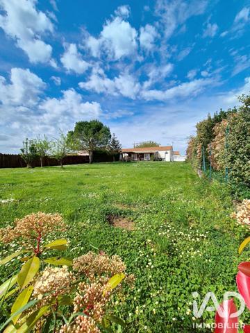Maison à vendre 5 pièces 131 m² Saint-Pierre-le-Vieux