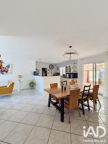 Maison à vendre 5 pièces 131 m² Saint-Pierre-le-Vieux