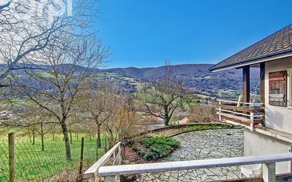 Maison à vendre    8 pièces • 232 m2 La Muraz