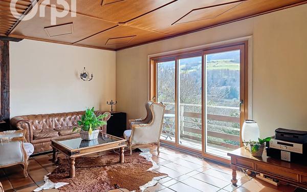 Maison à vendre    8 pièces • 232 m2 La Muraz