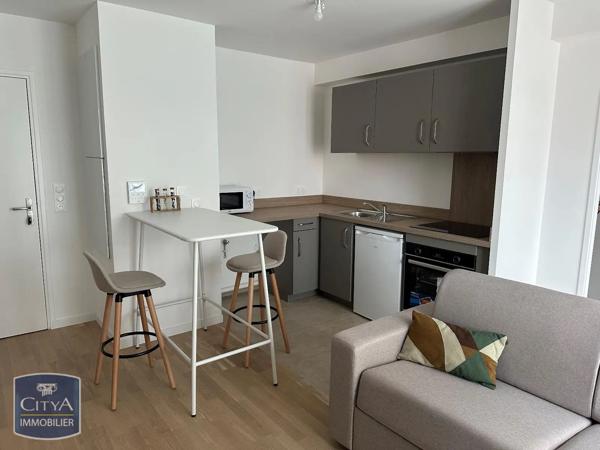 Appartement à louer 1 pièce 27.8m² Houilles (78800)