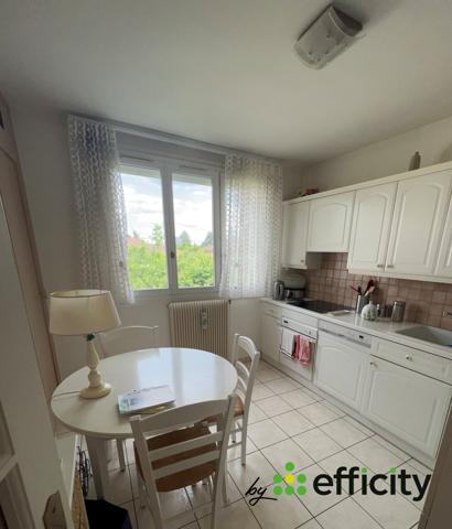 Appartement
         5 pièces
        - 97 m² Exclusivité 319 000 € *