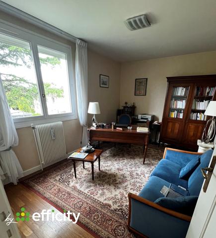 Appartement
         5 pièces
        - 97 m² Exclusivité 319 000 € *