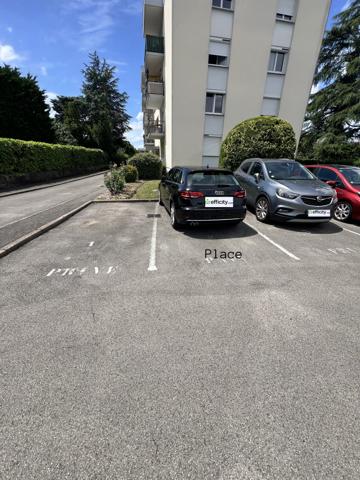 Appartement
         5 pièces
        - 97 m² Exclusivité 319 000 € *