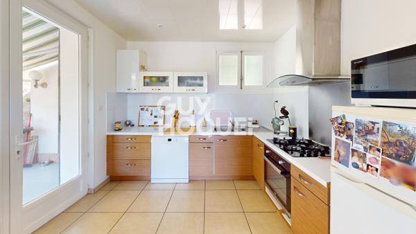 Maison familiale avec vue imprénable de 158.5 m²