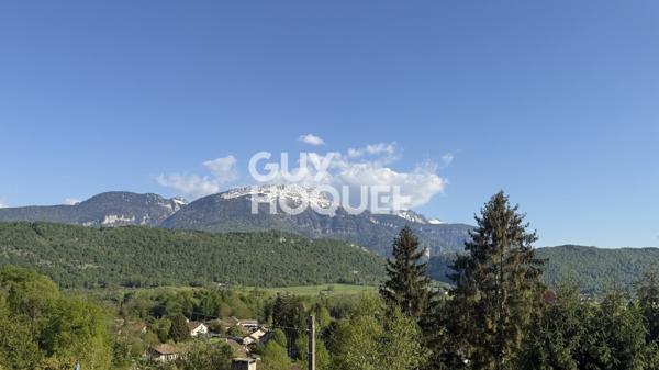Maison familiale avec vue imprénable de 158.5 m²