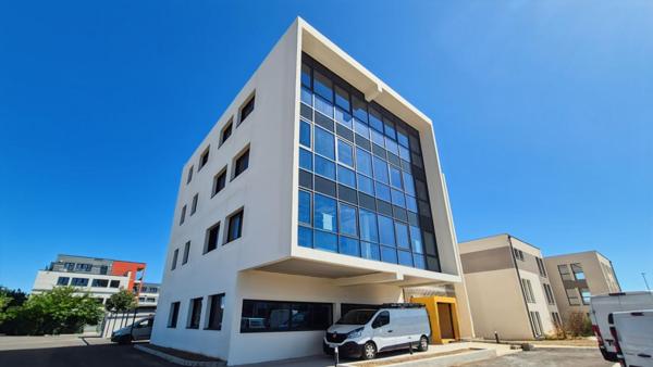 Bureaux AGROPARC 112,60 m2   352 800