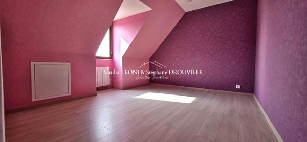 JOUY - MAINTENON  CHARMANTE MAISON DE 153 m², 7 PIECES