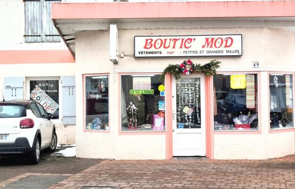 Fonds de commerce et son droit au bail d'une belle boutique de prêt-à-porter hommes, femmes et accessoires de mode