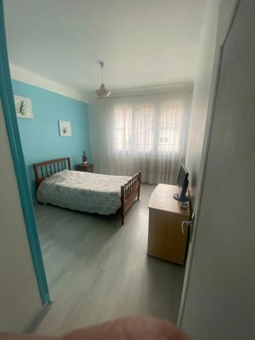 MAISON de FAMILLE 5 CHAMBRES ET APPARTEMENT LOCATIF