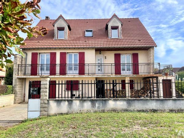 A VENDRE à AVALLON (89200), dans un quartier résidentiel, à proximité des écoles, commerces, pi...