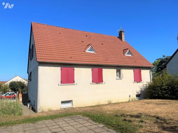 A VENDRE à AVALLON (89200), dans un quartier résidentiel, à proximité des écoles, commerces, pi...