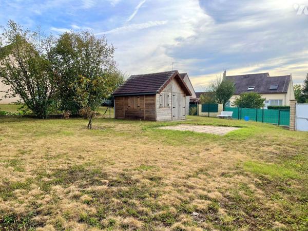 A VENDRE à AVALLON (89200), dans un quartier résidentiel, à proximité des écoles, commerces, pi...