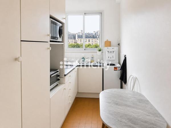 Appartement
         2 pièces
        - 56 m²