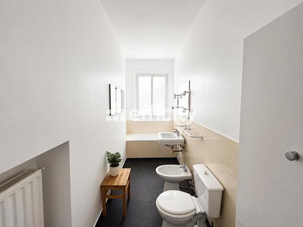 Appartement
         2 pièces
        - 56 m²