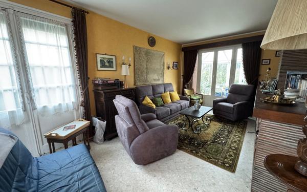 Maison à vendre    6 pièces • 135 m2 Saint-Just-en-Chaussée