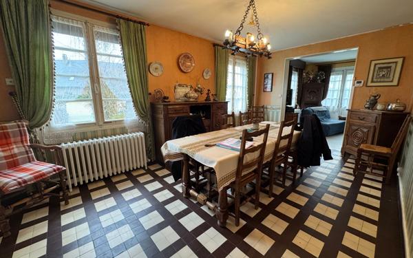 Maison à vendre    6 pièces • 135 m2 Saint-Just-en-Chaussée