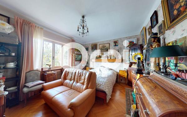 Maison à vendre    4 pièces • 141,16 m2 Bron