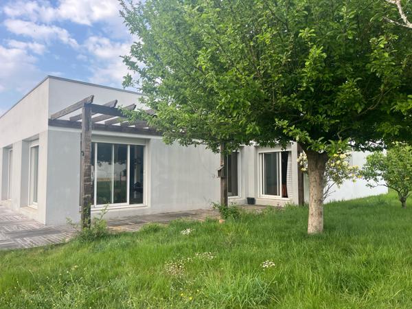 Maison de plain-pied de 145 m² à Saint-Avé, aux portes de Vannes