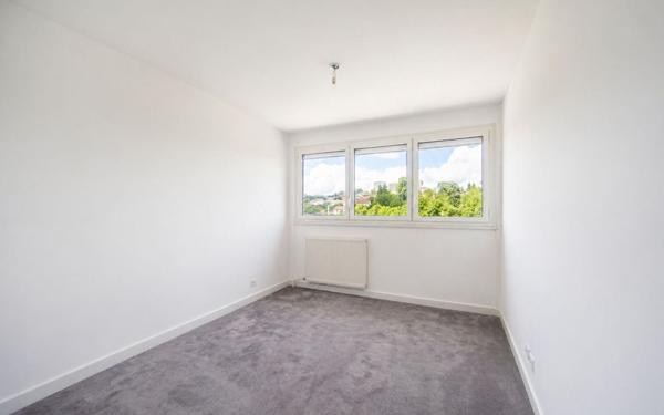 Appartement à vendre    3 pièces • 57,84 m2 Mâcon
