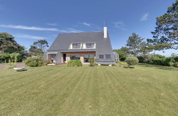 Belle maison d'architecte vue mer Clohars Carnoet  VENDU