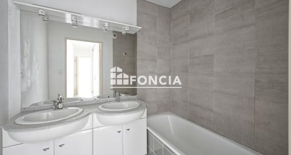 À vendre Appartement 3 pièces 63 m² - La Verpillière 38290