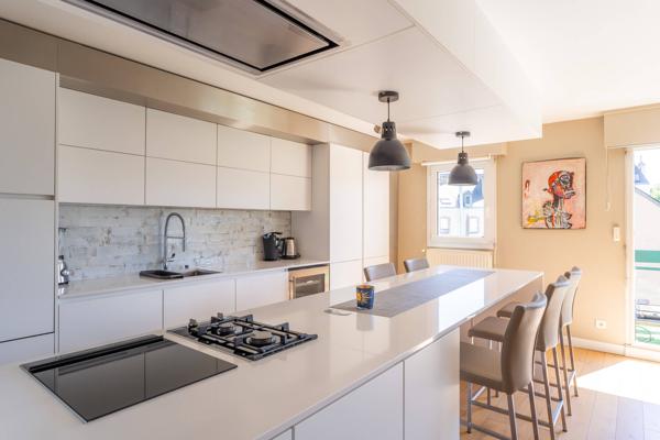 Appartement duplex 4 pièces 77 m2 Vannes centre ville