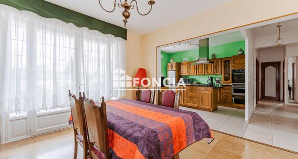 À vendre Maison 6 pièces 171 m² - Amboise 37400