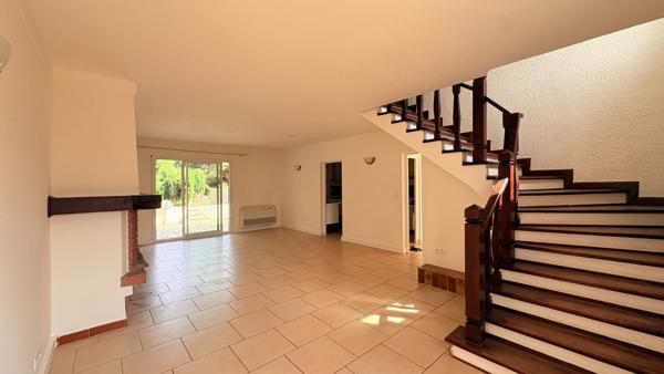 Maison 4 pièces à louer à Borgo - Réf 5779