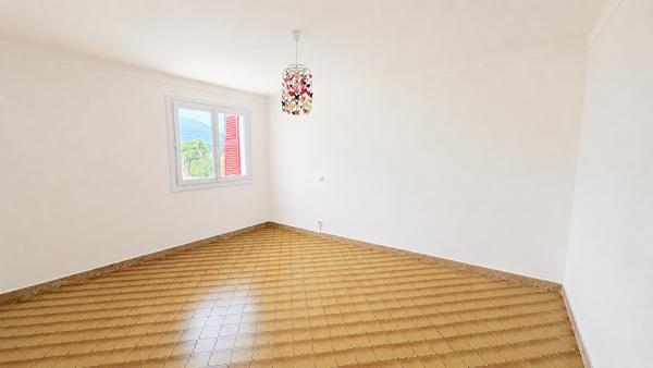 Maison 4 pièces à louer à Borgo - Réf 5779
