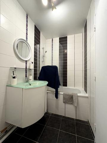 Appartement Corbeil Essonnes 2 pièce(s) 56.98 m2