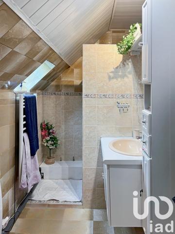 Maison 5 pièces de 102 m² à Tournan-en-Brie (77220)