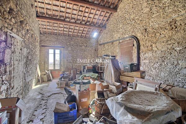 A vendre - Mas authentique - campagne d'Aix-en-Provence - Vue dégagée