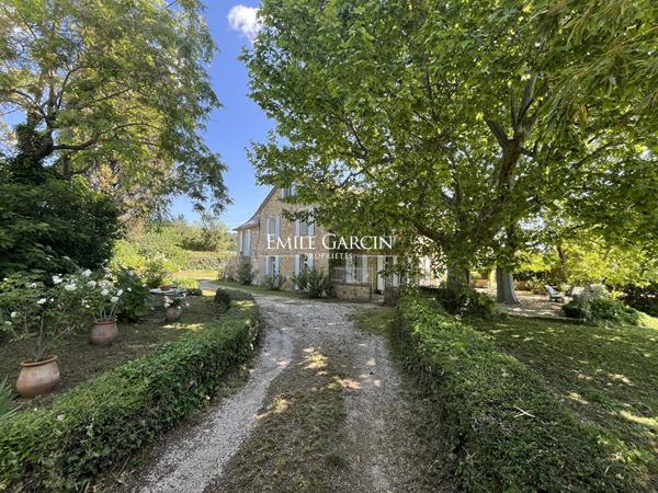 A vendre - Mas authentique - campagne d'Aix-en-Provence - Vue dégagée