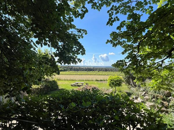 A vendre - Mas authentique - campagne d'Aix-en-Provence - Vue dégagée