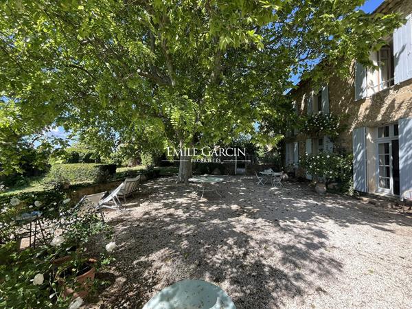 A vendre - Mas authentique - campagne d'Aix-en-Provence - Vue dégagée